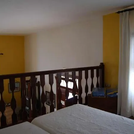 Sleeps 4 Wifi