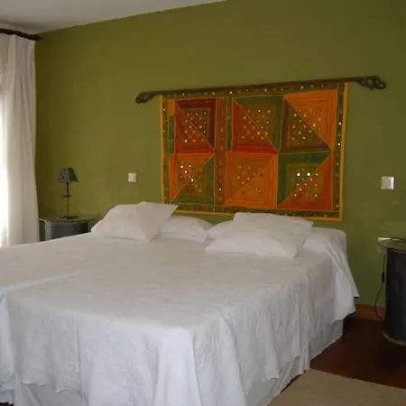 Sleeps 4 Wifi * Haria